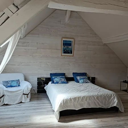 Apartment Duplex Dans Belle Propriete Avec Piscine Les Essarts-le-Roi