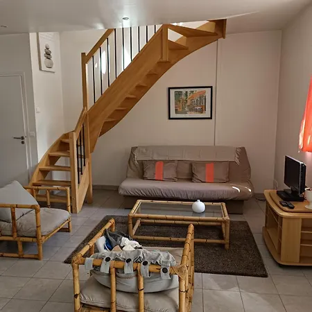 Apartment Duplex Dans Belle Propriete Avec Piscine *