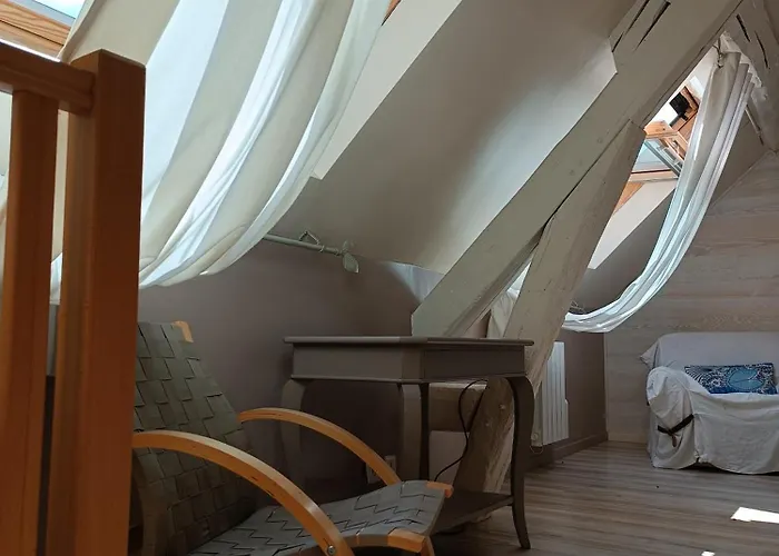Duplex Dans Belle Propriete Avec Piscine Διαμέρισμα *