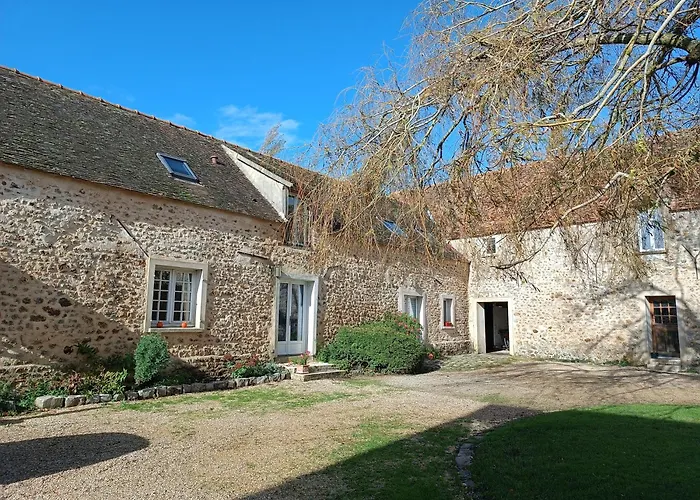 Duplex Dans Belle Propriete Avec Piscine Διαμέρισμα *